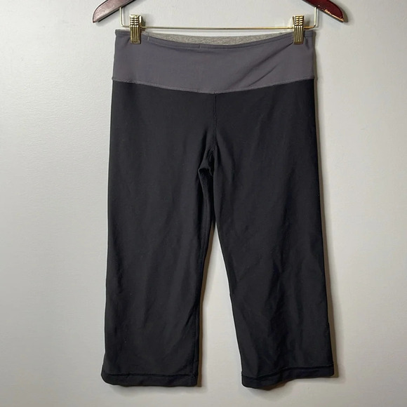 LULULEMON Retro Reversible Groove Crop Leggings Black Raspberry Heather Luon 6 - Picture 7 of 15